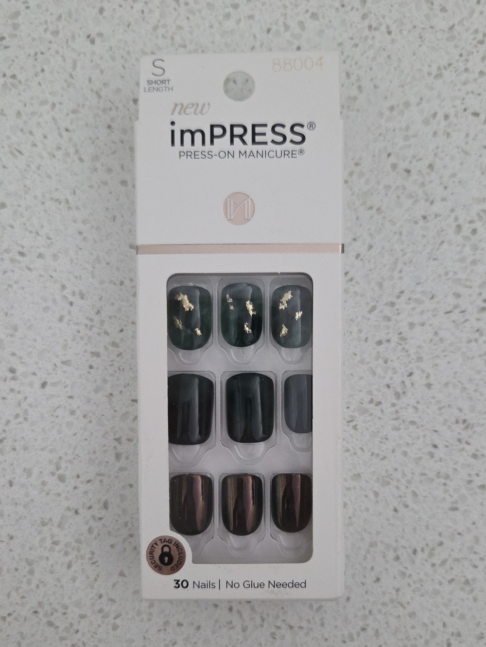 imPRESS Short Press-On Manicure in Deep Green with Gold Foil